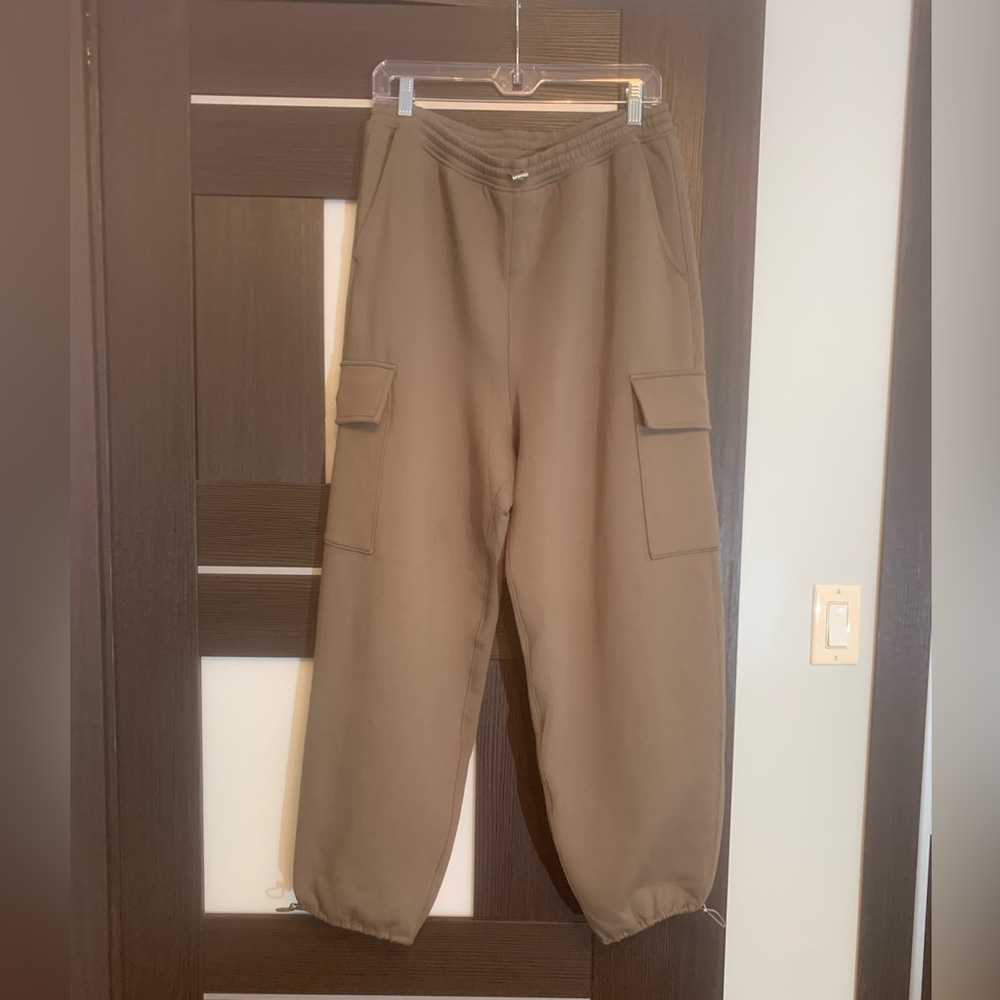 Abercrombie & Fitch YPB
neoKNIT Utility Jogger - Picture 4 of 6